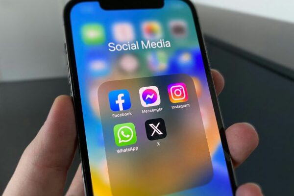 Social Media Meaning In Urdu